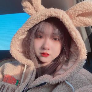 宁荣荣张开双腿被强❌游戏
